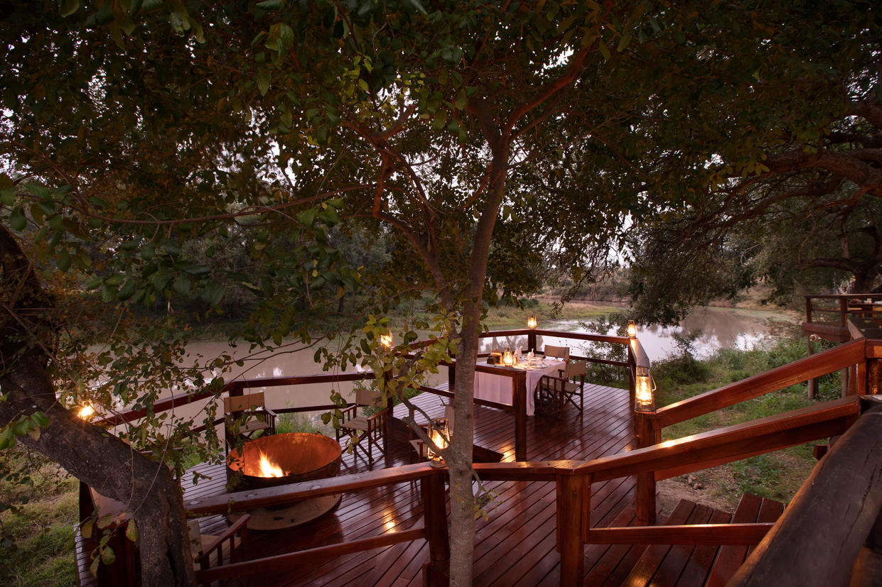 7. Signature - Hamiltons Tented Camp - Evening Deck View